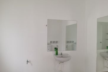 OUG Corner Rebuilt 2 Storey Terrace For Sale