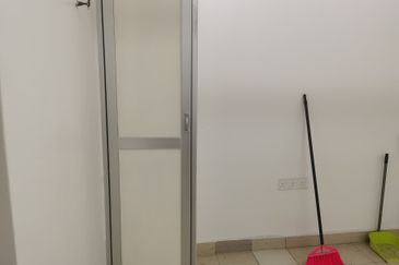 OUG Corner Rebuilt 2 Storey Terrace For Sale