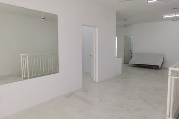 OUG Corner Rebuilt 2 Storey Terrace For Sale