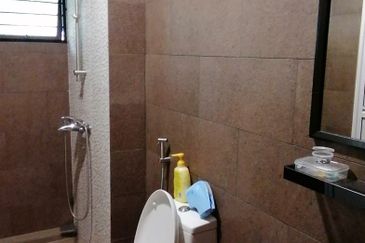 OUG/Taman Yarl 2 Storey Modern Corner Semi D