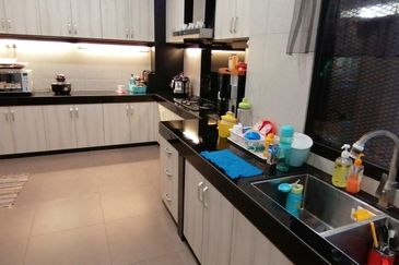 OUG/Taman Yarl 2 Storey Modern Corner Semi D