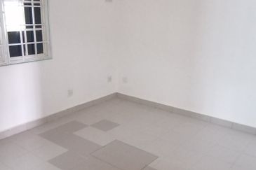 Taman Oug/ Taman United Corner House for Rent