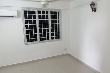 Taman Oug/ Taman United Corner House for Rent