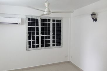Taman Oug/ Taman United Corner House for Rent