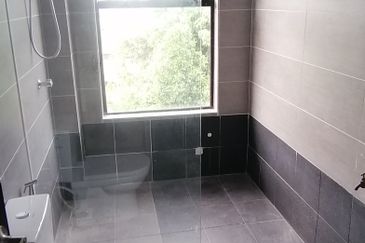 Taman Oug/ Taman United Corner House for Rent