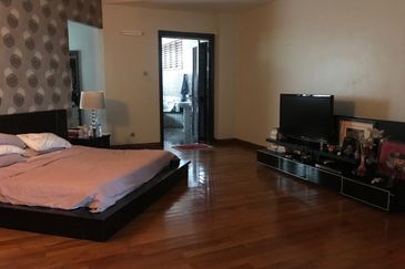 OUG/ Taman Yarl Bungalow For Rent
