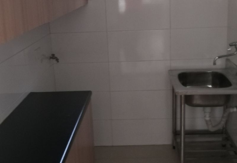 OUG/ Taman Yarl Corner Bungalow For Rent