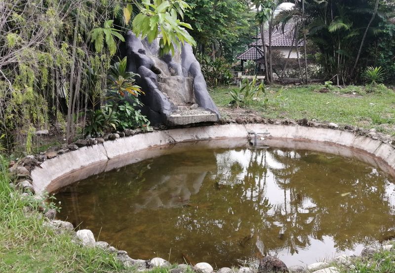 OUG/ Taman Yarl Corner Bungalow For Rent