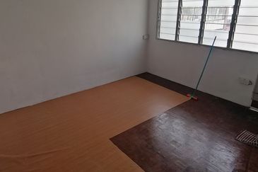 OUG/ Taman United Semi D for Sale