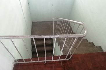 OUG/ Taman United Semi D for Sale