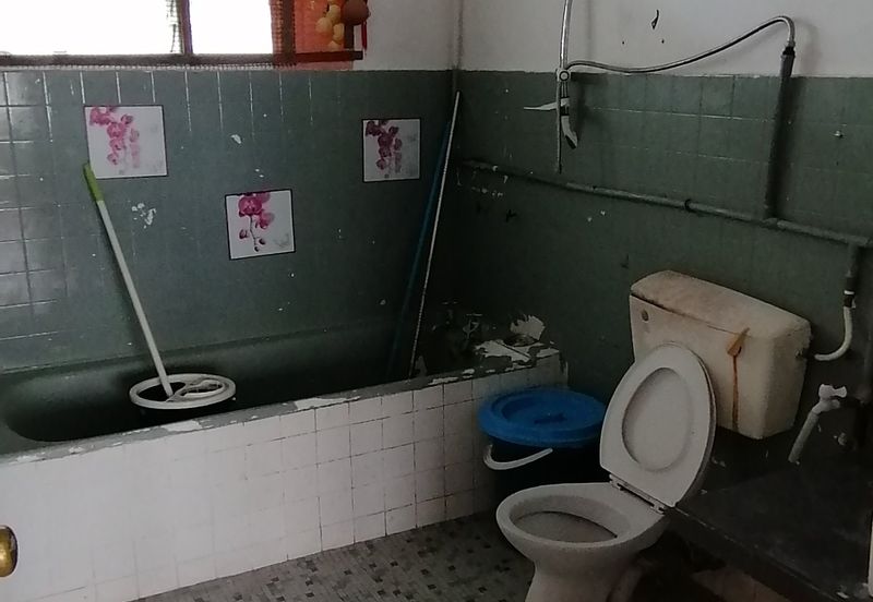 OUG / Taman United 2 Storey Semi D for Rent