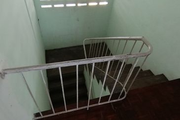 OUG / Taman United 2 Storey Semi D for Rent