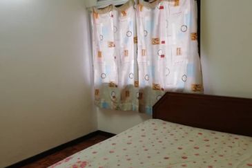OUG Partial Furnished Terrace House For Sale