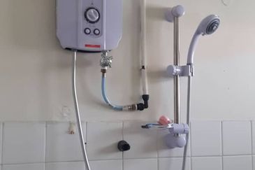 OUG Partial Furnished Terrace House For Sale