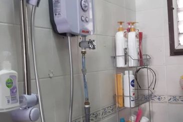 OUG Partial Furnished Terrace House For Sale