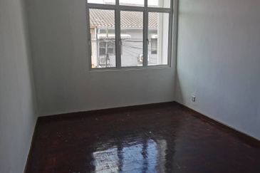 OUG 2 Storey Terrace House Facing Empty Field