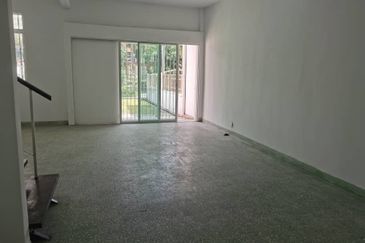 OUG 2 Storey Terrace House Facing Empty Field