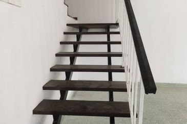 OUG 2 Storey Terrace House Facing Empty Field