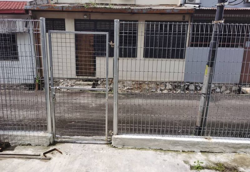 OUG 2 Storey Terrace House Facing Empty Field