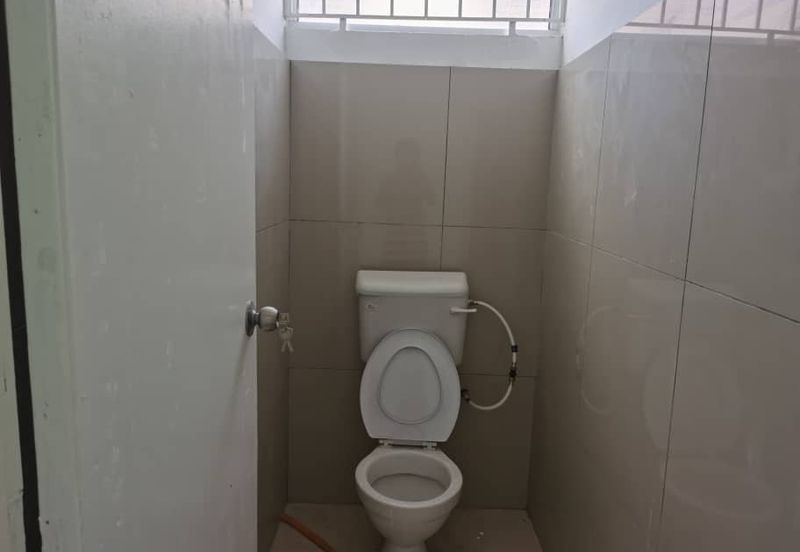 OUG 2 Storey Terrace House Facing Empty Field