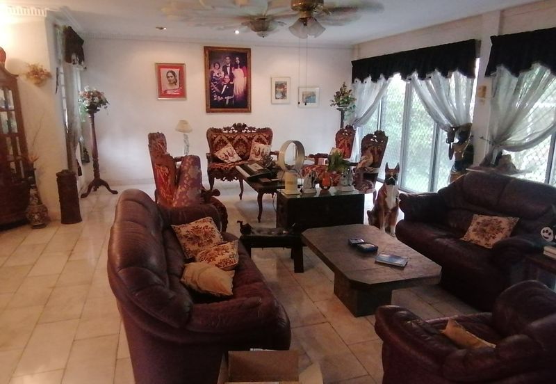 OUG/Taman Yarl 2 Storey Bungalow with Big Land