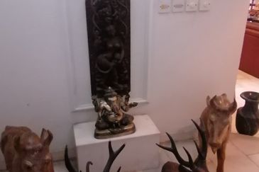 OUG/Taman Yarl 2 Storey Bungalow with Big Land