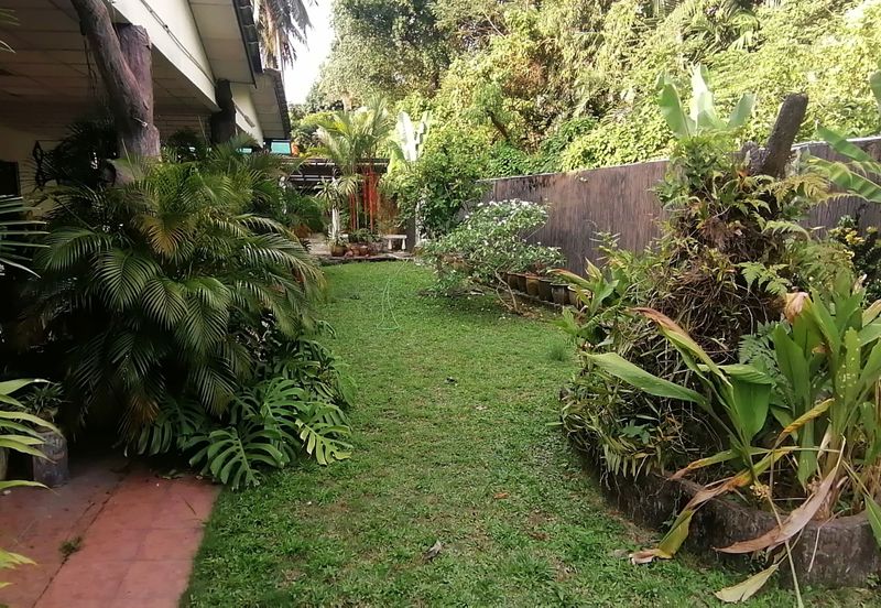 OUG/Taman Yarl 2 Storey Bungalow with Big Land
