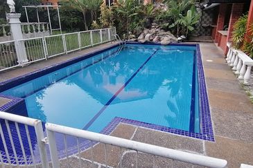 OUG/Taman Yarl 2 Storey Bungalow with Big Land