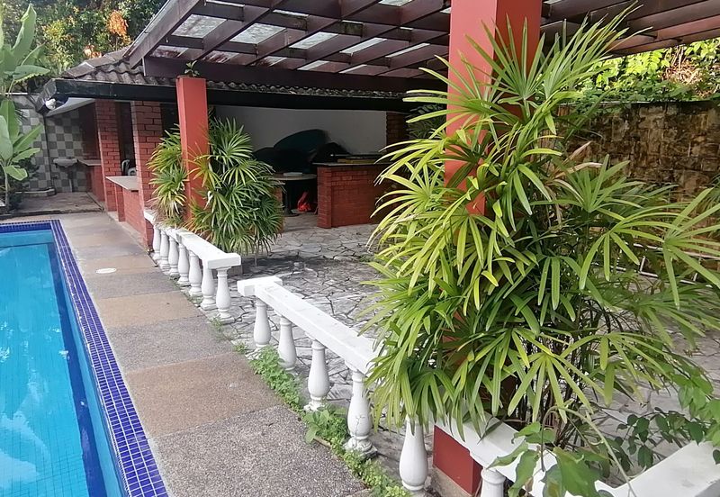 OUG/Taman Yarl 2 Storey Bungalow with Big Land