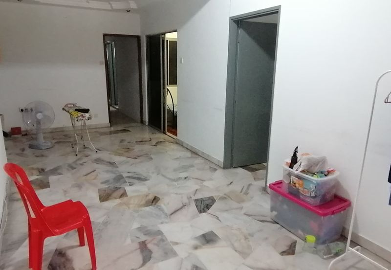 OUG/Happy Garden Ground Floor Townhouse For Rent