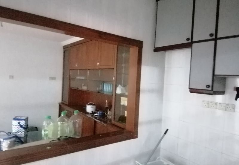 OUG/Happy Garden Ground Floor Townhouse For Rent