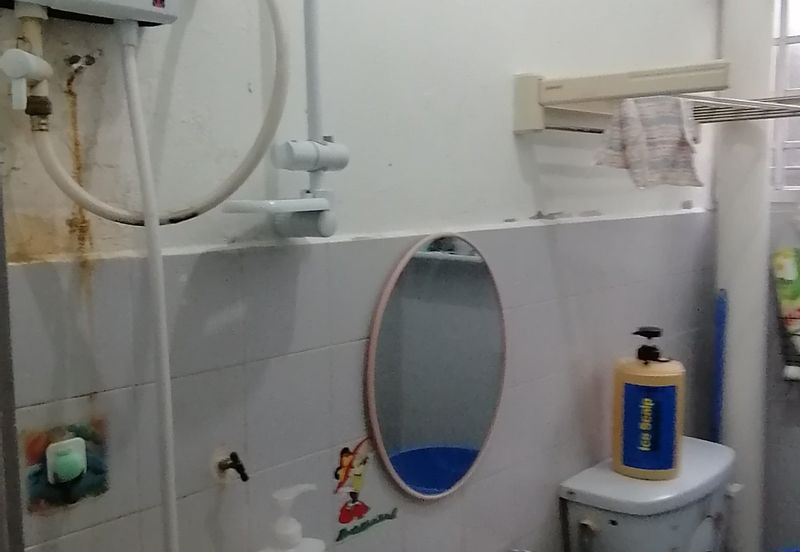 OUG/Happy Garden Ground Floor Townhouse For Rent