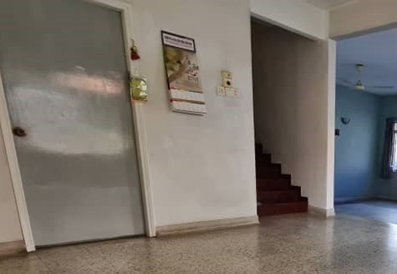 OUG 2 Storey Semi D Facing Empty Field For Rent