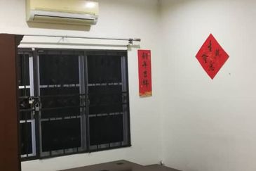 OUG/Happy Garden Gated Guarded 2 Storey Terrace