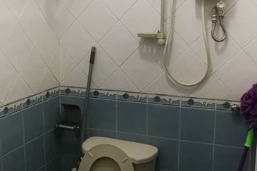 OUG/Happy Garden Gated Guarded 2 Storey Terrace