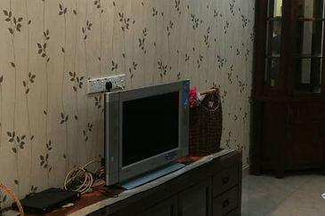 OUG/Happy Garden Gated Guarded 2 Storey Terrace