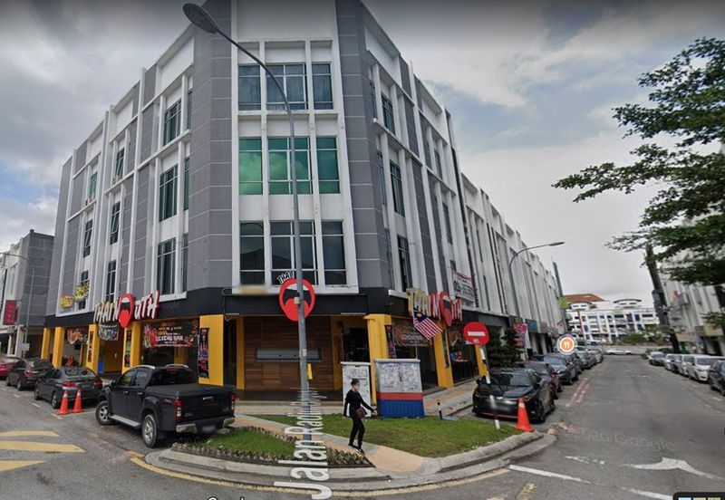 Sri Petaling Office With Lift For Rent