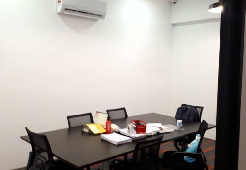 Sri Petaling Office With Lift For Rent