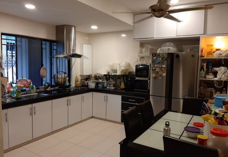 OUG/Happy Garden 1 Storey Corner Fully Renovated