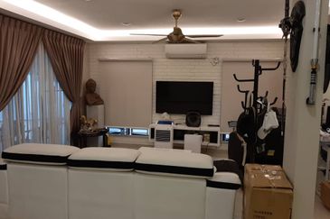 OUG/Happy Garden 1 Storey Corner Fully Renovated