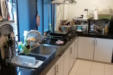 OUG/Happy Garden 1 Storey Corner Fully Renovated