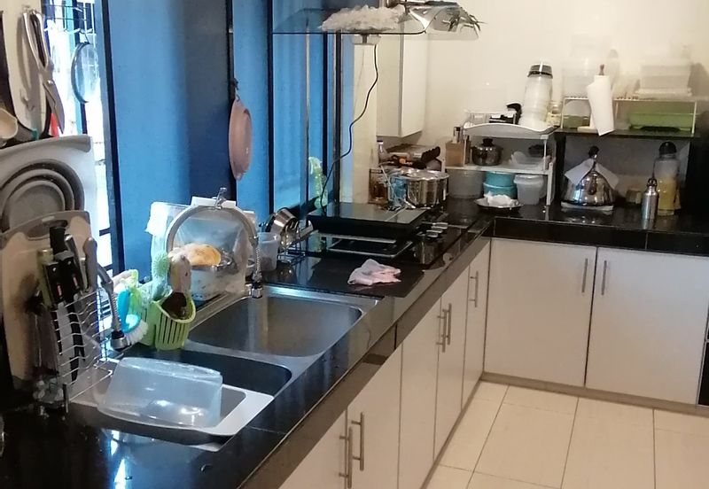 OUG/Happy Garden 1 Storey Corner Fully Renovated