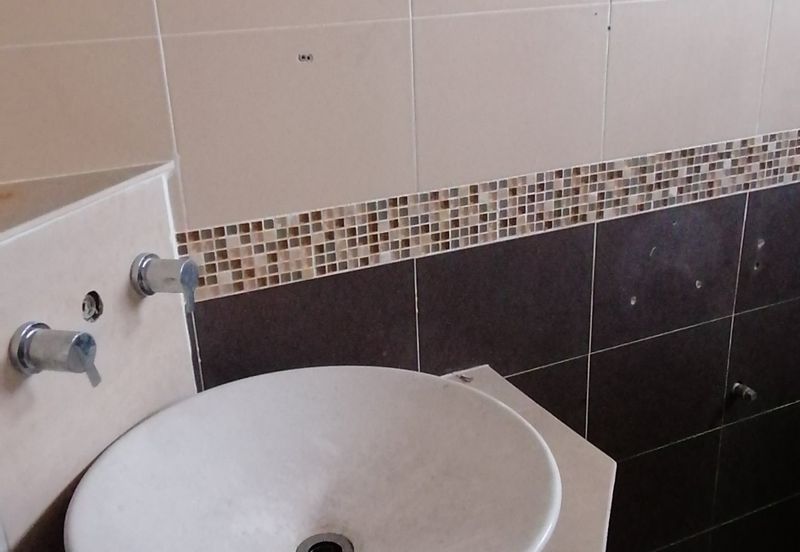 OUG/Taman United 2 Storey Corner Bungalow For Sale