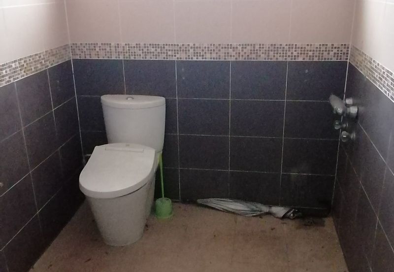 OUG/Taman United 2 Storey Corner Bungalow For Sale