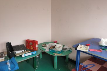 OUG 2 Storey Corner Kindergarten/Daycare For Rent