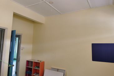 OUG 2 Storey Corner Kindergarten/Daycare For Rent