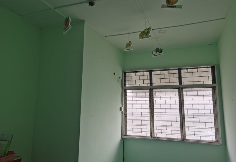 OUG 2 Storey Corner Kindergarten/Daycare For Rent