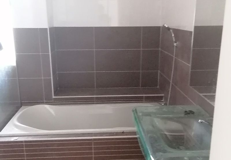 OUG/Old Klang Road 3.5 Storey Corner Bungalow