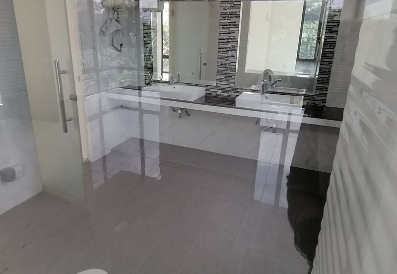 OUG/Taman Yarl Bungalow For Rent