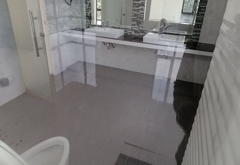 OUG/Taman Yarl Bungalow For Rent